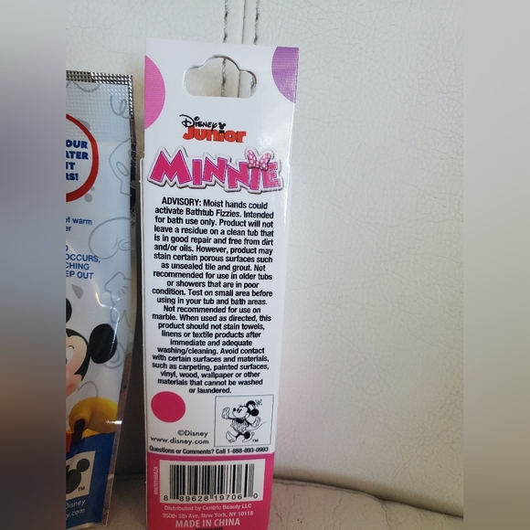 Disney Mickey Mouse Color Twist Bath Bomb & Minnie Mouse Water Coloring Tablets - Picture 4 of 6